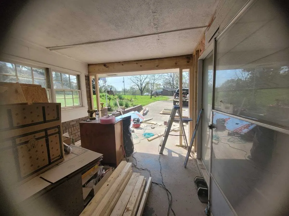 Air movers and dehumidifier for Water Mitigation Services in Panthersville